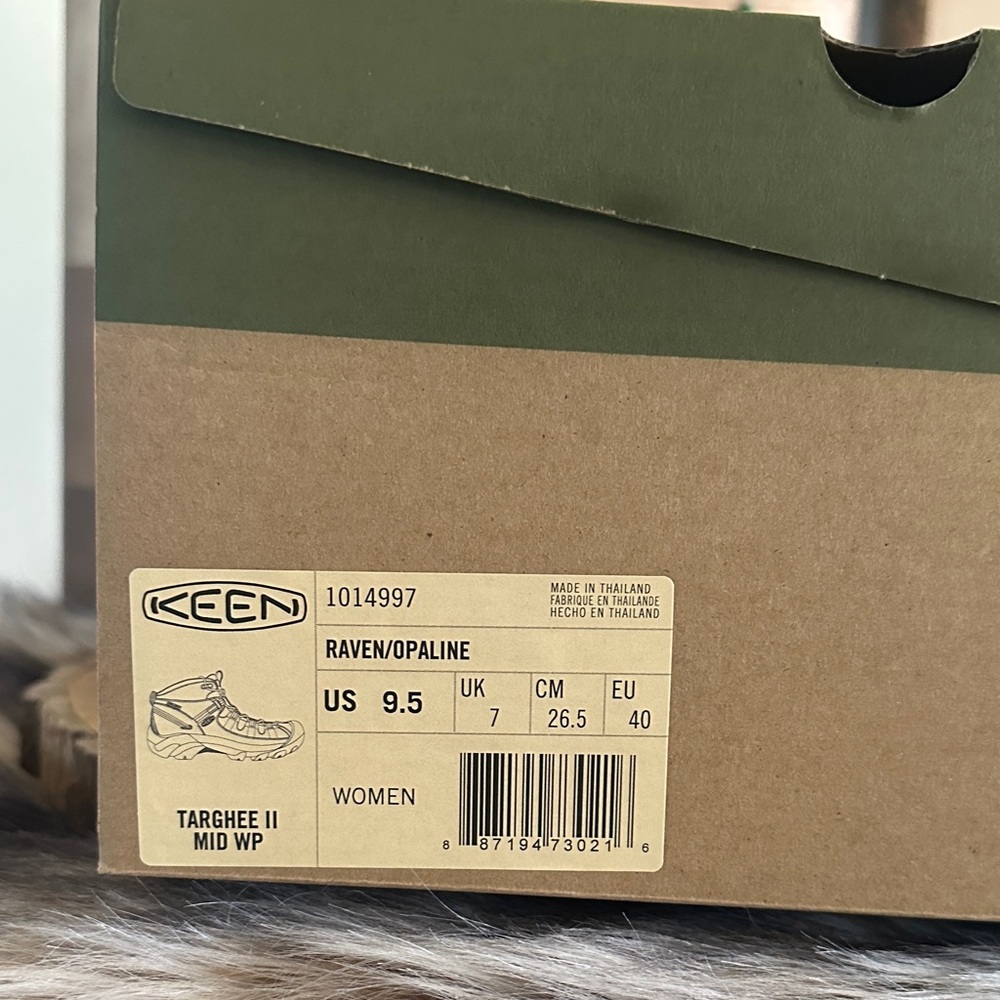 Keen *NIB* Women's Targhee II Mid Hiking Boot in Raven/Opaline - Picture 8 of 11